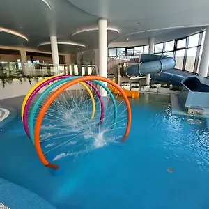 https://polanki-aqua105b.kolobrzeghotels.com