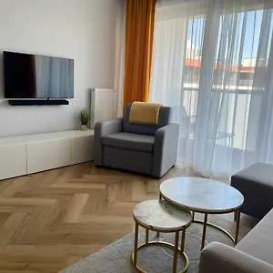 https://apartament-mewa-ul-kasprowicza-20b-608.kolobrzeghotels.com